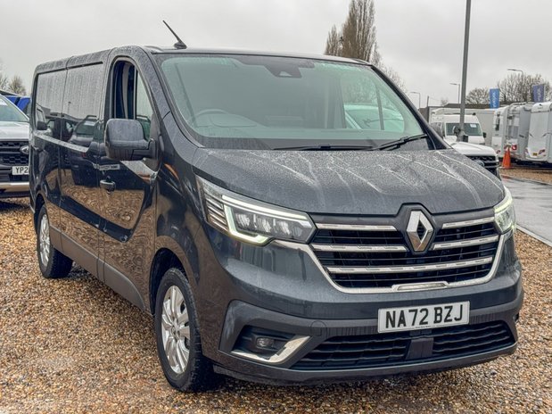 Renault Trafic LWB L2H1 Ll30 Sport Dci Air Con Navigation Sensors EURO 6 SELECT 38