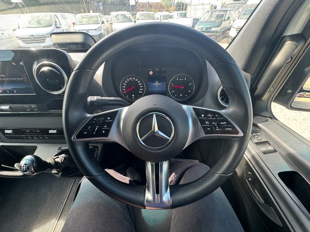Mercedes-Benz Sprinter LWB L3H2 Pro 315 150BHP High Roof Air Con EURO 6 16