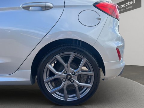 Ford Fiesta 1.0T EcoBoost ST-Line Euro 6 (s/s) 5dr 29