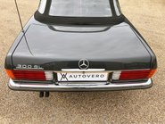 Mercedes-Benz SL Series 300 SL 28