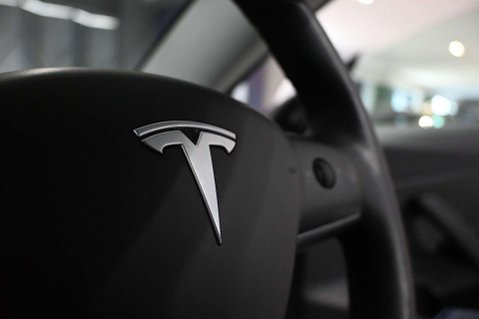 Tesla Model 3 PERFORMANCE AWD 32