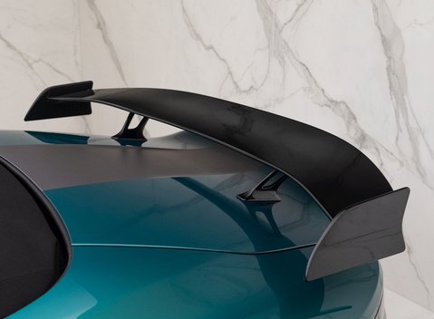 Aston Martin V8 Vantage Roadster F1 Edition 30