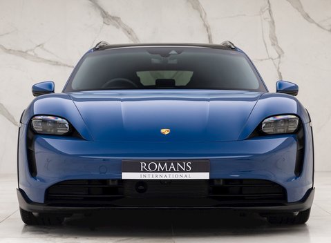 Porsche Taycan 4 Cross Turismo 4