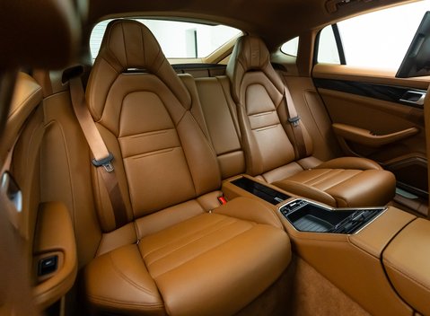 Porsche Panamera 4S E-Hybrid 13