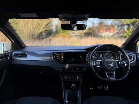 Volkswagen Polo 1.0 Polo R-Line TSi 5dr 41