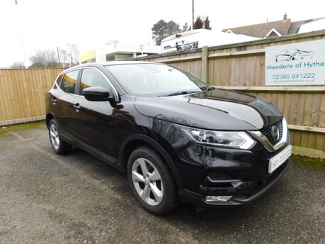 Nissan Qashqai 1.3 DIG-T ACENTA PREMIUM 5 Dr 2