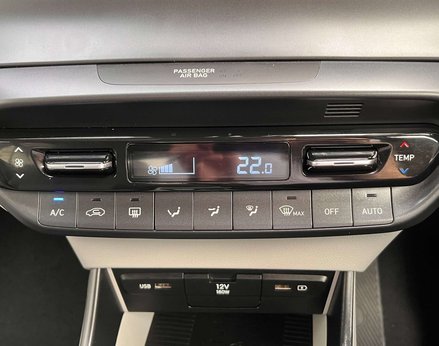 Hyundai BAYON 1.0 Bayon Ultimate TGDi MHEV Auto 5dr 56