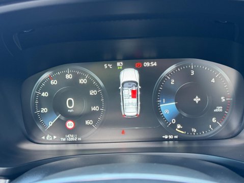 Volvo V60 2.0 D4 R-Design Euro 6 (s/s) 5dr 50