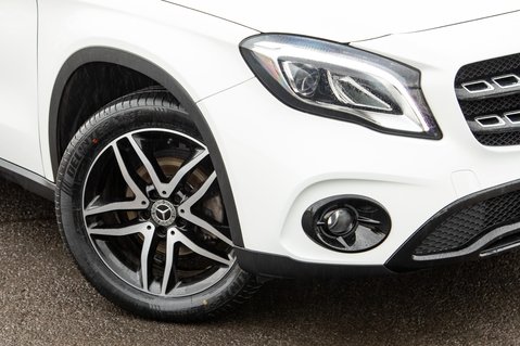 Mercedes-Benz GLA Class GLA 180 URBAN EDITION 10