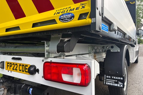 Volkswagen Crafter CR35 Startline 140 ps Tdi Utility Cab Tipper - Air Con & Sat Nav 25