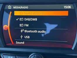 Mini Hatch 1.5 Cooper Sport Auto 3dr 33