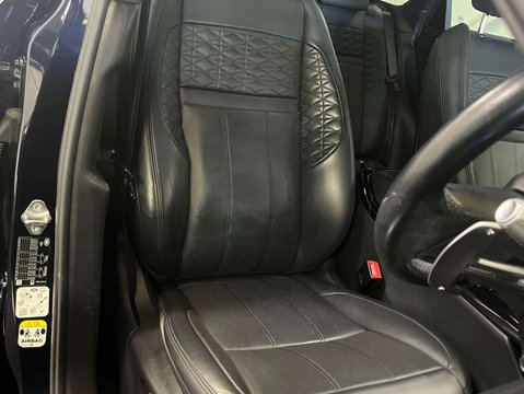 Land Rover Range Rover Evoque 1.5 Range Rover Evoque Autobiography PHEV Auto 4WD 5dr 11