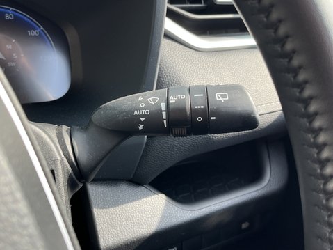 Toyota Rav 4 Icon 2.5 VVT-i Hybrid Icon 5dr CVT 2WD 25