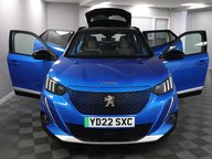Peugeot 2008 GT PREMIUM 7
