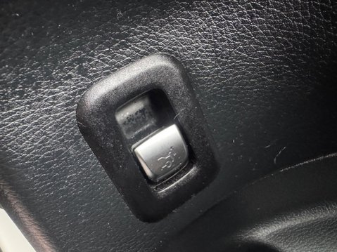 Mercedes-Benz GLC 2.1 GLC220d AMG Line (Premium Plus) G-Tronic+ 4MATIC Euro 6 (s/s) 5dr 58