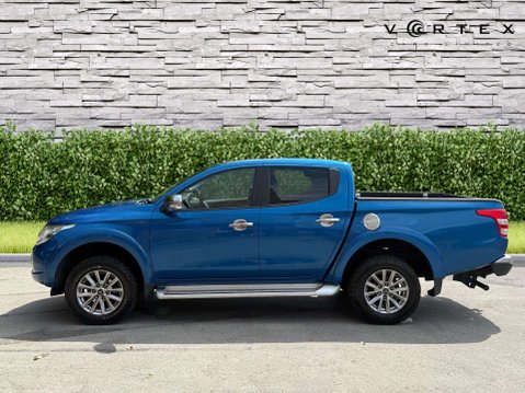 Mitsubishi L200 2.4 L200 Barbarian DI-D Auto 4WD 4