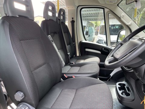 Peugeot Boxer 2.2 Boxer 440 L4H2 LIGHTWEIGHT MINIBUS 17SEATS w FULL WIDTH RAMP. E6 17