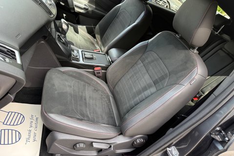 Ford Kuga ST-LINE AUTOMATIC -ONE OWNER- FORD SERVICE HISTORY - APPLE CARPLAY 23