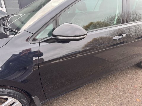 Volkswagen Golf GT EDITION TSI ACT BMT 11