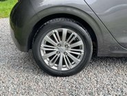 Peugeot 208 1.2 208 Signature S/S 5dr 13
