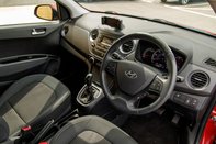 Hyundai i10 PREMIUM 4