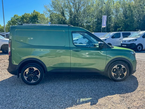 Ford Transit Courier SWB L1H1 [SOLD SM] Low Roof Active Ecoblue Air Con Alloys Nav Sensors EURO 5