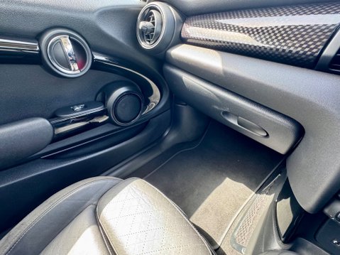 Mini Hatch COOPER S 52