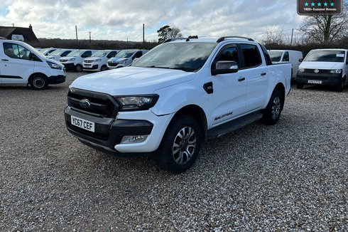 2017 Toyota HiluxCrew Cab 4X4 Active 4WD Air Con Rear Camera EURO 6 NO VAT — thumbnail 44 of 50