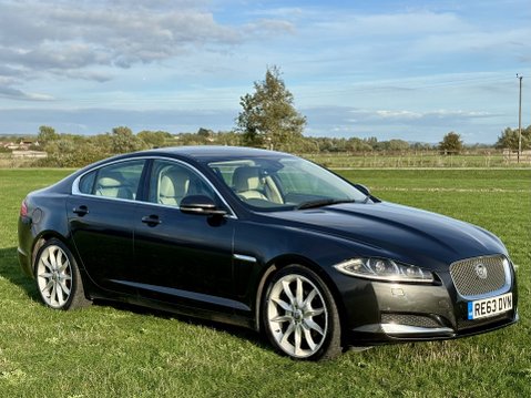 Jaguar XF D PORTFOLIO Low Mileage FSH 1
