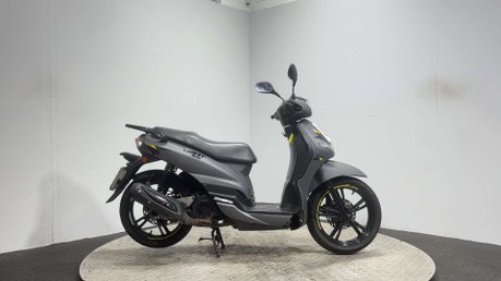 Peugeot Tweet GT 2022 9K RUNS GREAT EASY LIGHT PROJECT BIKE SCOOTER 125CC 1