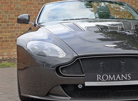 Aston Martin V12 Vantage S Roadster 7