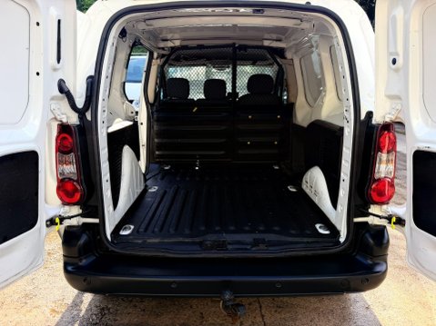 Peugeot Partner 1.6 HDi 850 Professional Panel Van 4dr Diesel Manual L1 (132 g/km, 90 bhp) 30