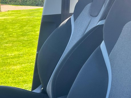 Audi Q2 TFSI SPORT 16