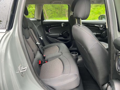 Mini Hatch 1.5 Cooper Classic 5dr 42