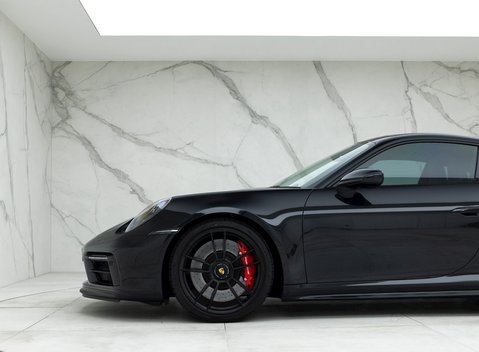 Porsche 911 (992) Carrera 4 GTS 25