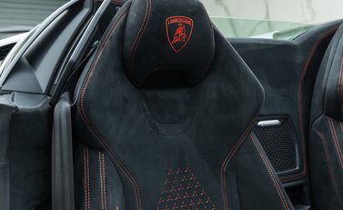 Lamborghini Huracan Spyder LP 640-4 PERFORMANTE 18