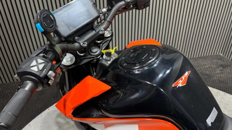 KTM Duke 2019 ONLY 11K RUNNING PROJECT NAKED BIKE 125CC 24