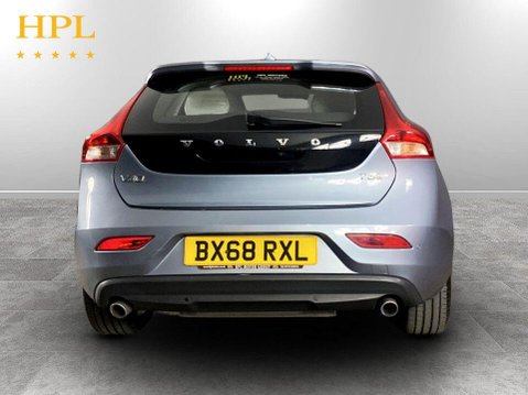 Volvo V40 1.5 T3 GPF Inscription Hatchback 5dr Petrol Auto Euro 6 (s/s) (152 ps) Air 6