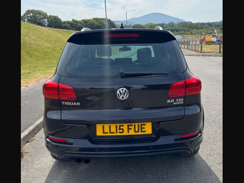 Volkswagen Tiguan 2.0 Tiguan R-Line TDI BlueMotion Technology 4Motion 4WD 5dr 5