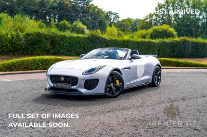 Jaguar F-Type PROJECT 7. 1 OF 250. LIGHTNING SILVER PAINTWORK. LOW MILEAGE. CERAMICS. 