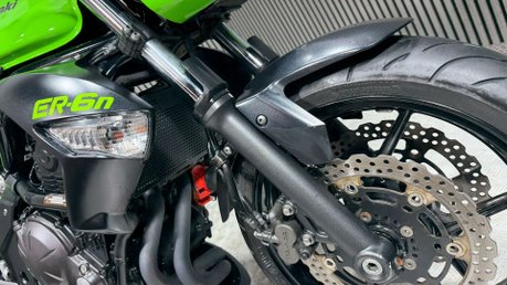Kawasaki Er ER6 N 2010 NAKED 650CC 23K MOT 09/27 IDEAL FIRST BIG BIKE 39