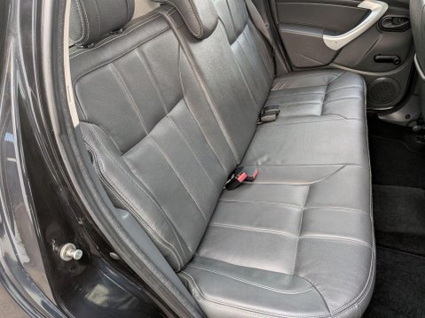 Dacia Duster 1.5 dCi Ambiance Euro 5 5dr 14