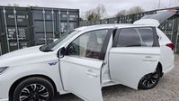 Mitsubishi Outlander 2.0h 12kWh GX5h SUV 5dr Petrol Plug-in Hybrid CVT 4WD Euro 6 (s/s) (200 ps) 11