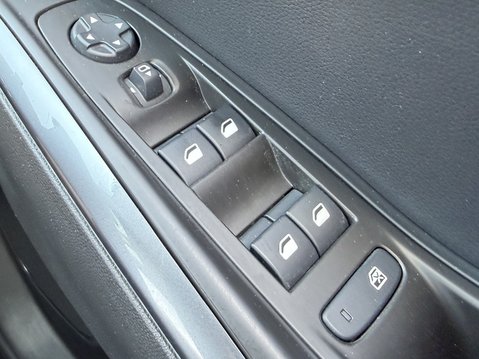 Vauxhall Grandland X 1.2 Turbo Elite Nav 5dr Auto [8 Speed] 33