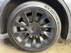 Tesla Model Y (Dual Motor) Long Range SUV 5dr Electric Auto 4WDE (384 bhp) 15
