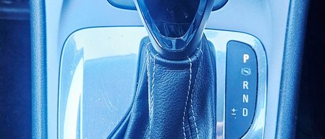 Vauxhall Astra DESIGN S/S.. AUTOMATIC.. 5 SERVICES.. BLUETOOTH.. DAB.. CRUISE CONTROL..A/C 1