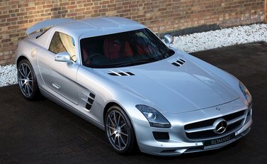 Mercedes-Benz SLS AMG 3