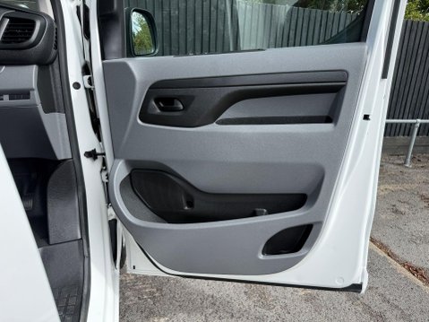 Vauxhall Vivaro L2H1 2900 SPORTIVE S/S 18
