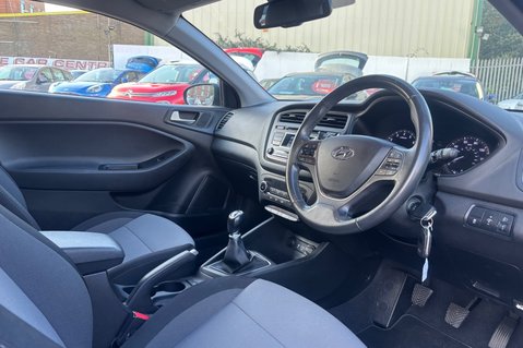 Hyundai i20 MPI SPORT.. £35 ROAD TAX.. SERVICE HISTORY..BLUETOOTH..STUNNING EXAMPLE..  7