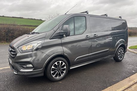 Ford Transit Custom 310 Sport 170 ps L2 Panel Van - Adaptive Cruise / 230v Invertor